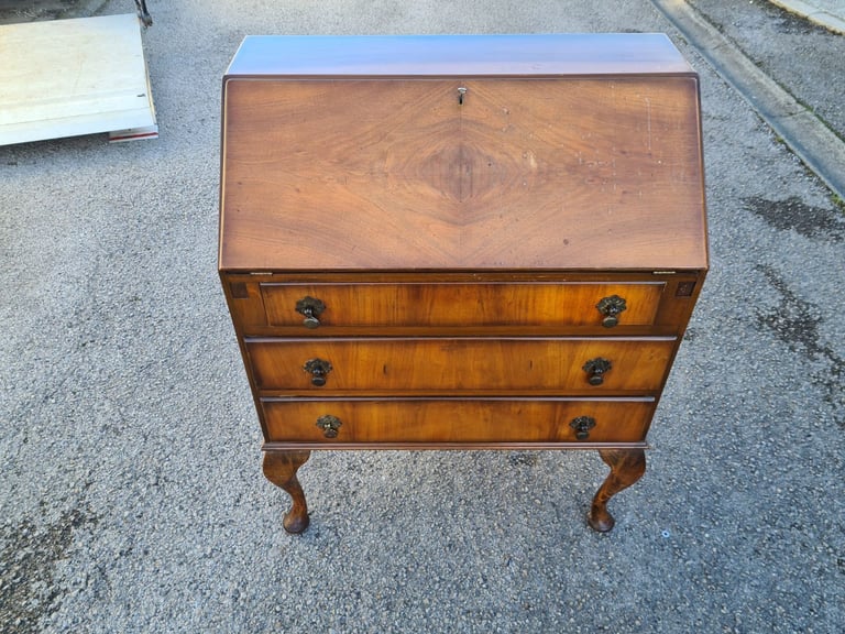 image for Desk / Beauro free local delivery from Peterlee area.