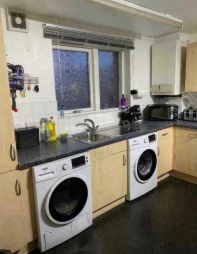image for Bedsit Room With Balcony. All Bill’s Included. £1,400 A Month.