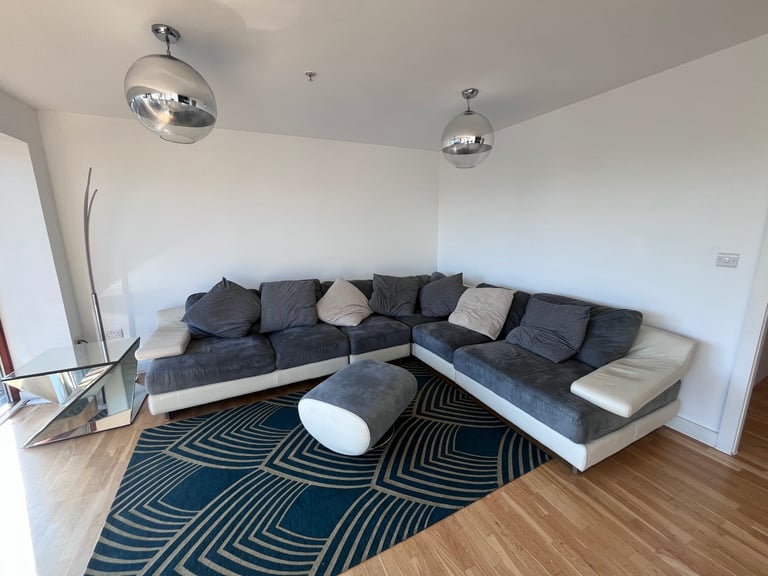 2 bed penthouse in city centre