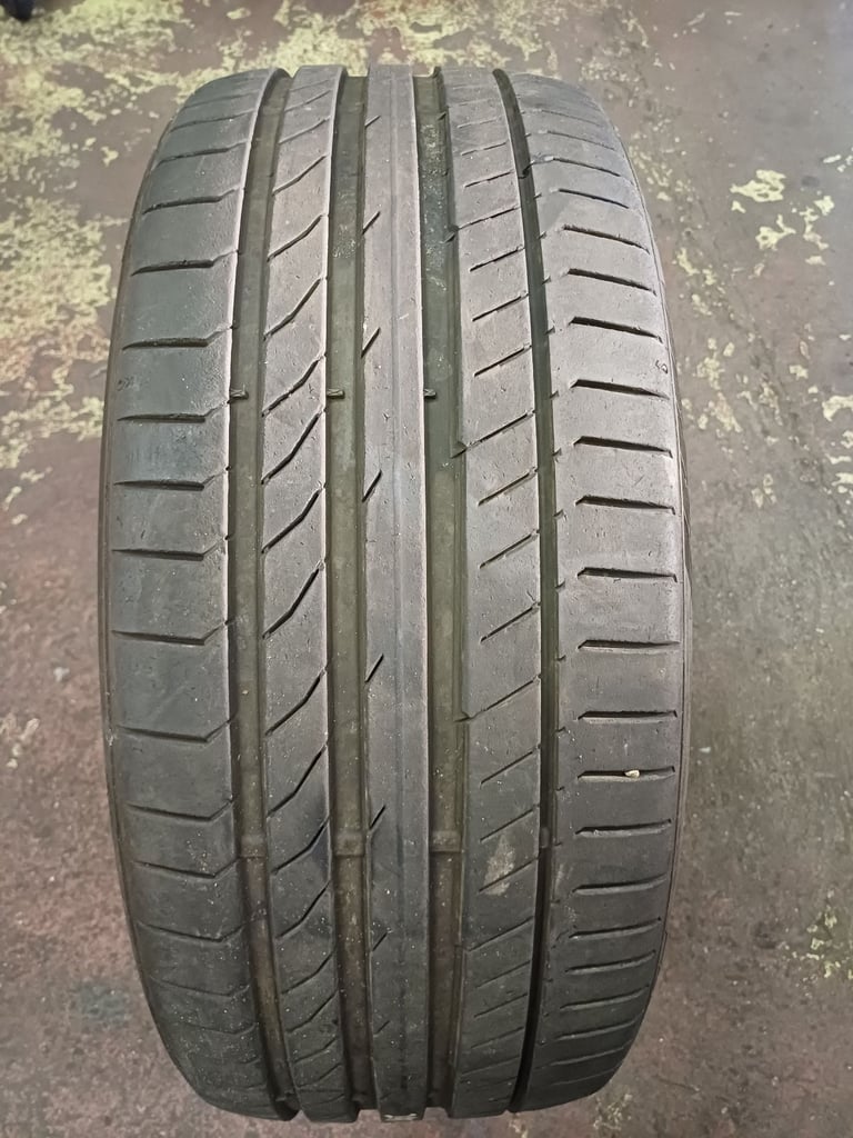 1x 245 35 21 Continental Tyre
