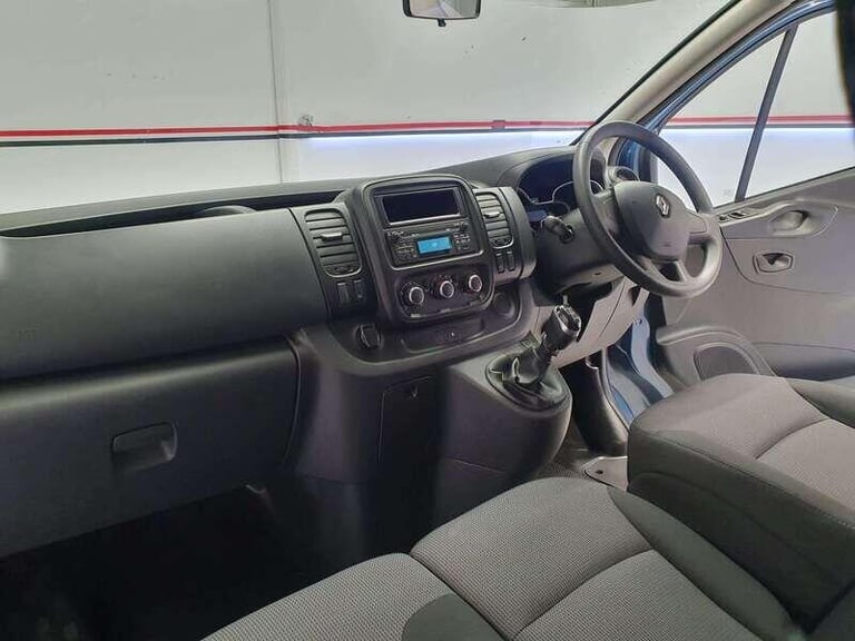 2021 Renault Trafic 2.0 dCi ENERGY SL28 Business 7 Seats 5dr MPV Diesel Manual