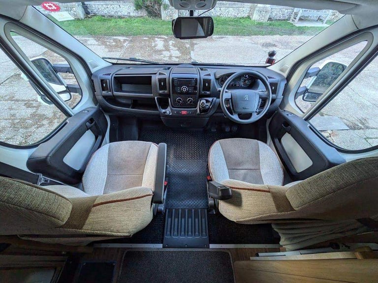 Elddis Autoquest 140, 2012/12, FSH, 2 berth, end lounge July 2025 Hab check 25 HPI clear
