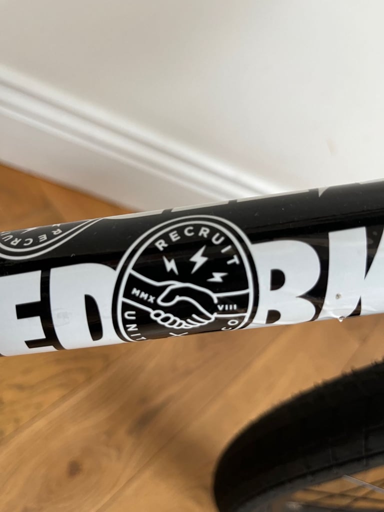 'As new' 20'' Complete BMX - United Recruit - Gloss Black 2021 