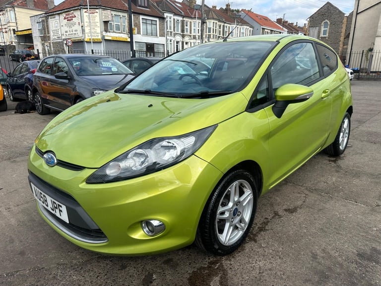 2010 Ford Fiesta 1.4 Edge 5dr Auto HATCHBACK Petrol Manual