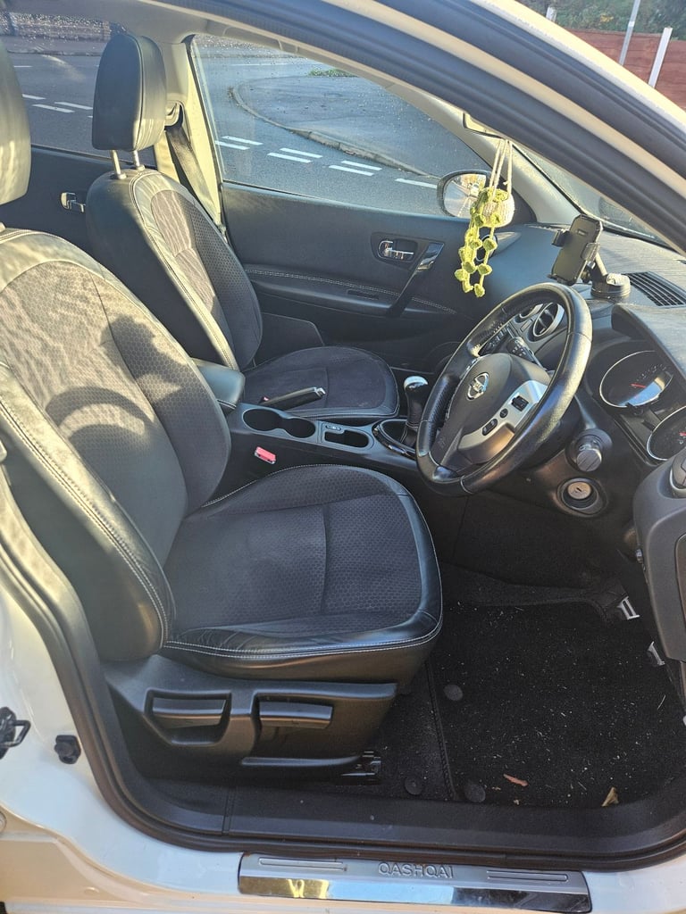 Nissan, QASHQAI, Hatchback, 2013, Manual, 1598 (cc), 5 doors