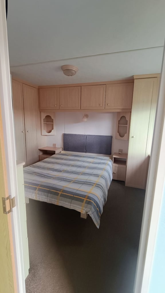**Static caravan to rent long term**
