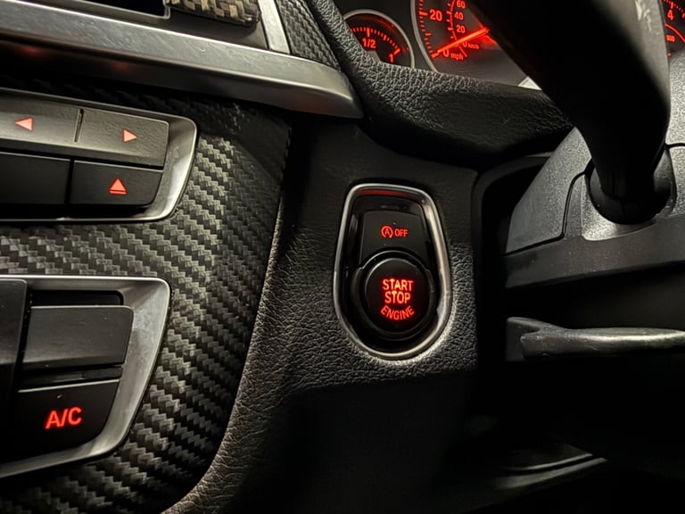 2018 68 BMW 318i 1.5 SPORT PETROL AUTOMATIC 134BHP BLACK EURO 6