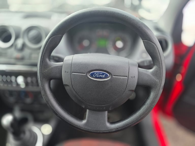 2006 Ford Fiesta 1.25 Zetec 5dr HATCHBACK Petrol Manual - Image 14