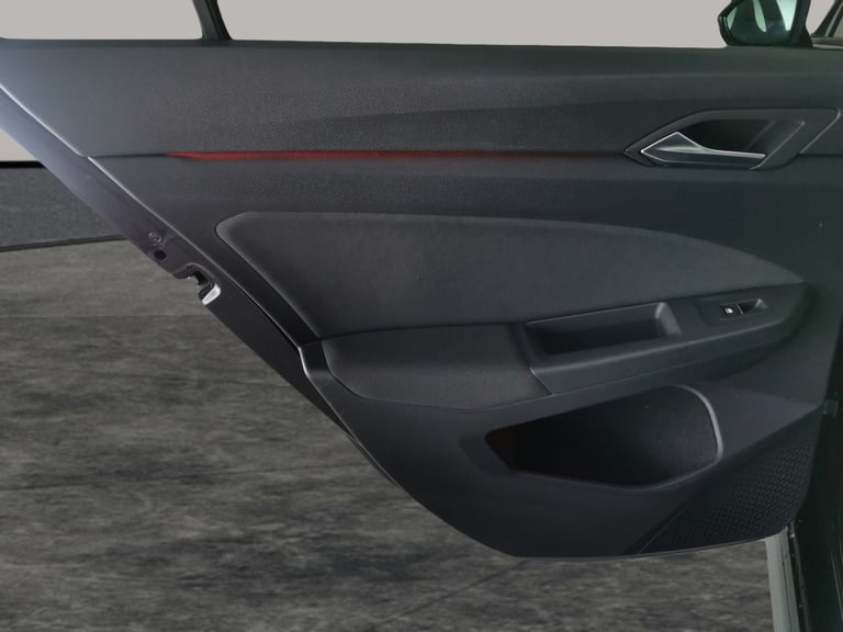 2022 Volkswagen Golf 2.0 TDI GTD Hatchback 5dr Diesel DSG Euro 6 (s/s) (200 ps) - BLUETOOTH - DI ...