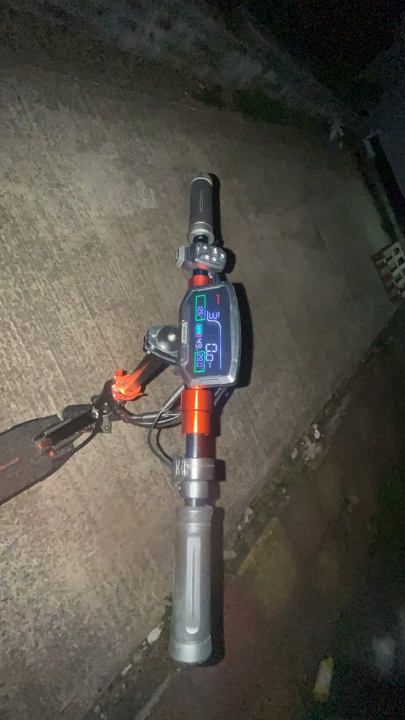 Electric scooter