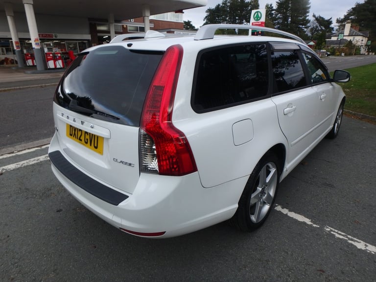 2012 Volvo V50 SE Lux 2.0cc Automatic Estate (Classic) Only 17571 Miles  Petrol Automatic