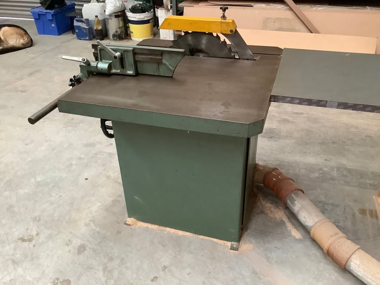 Rip saw