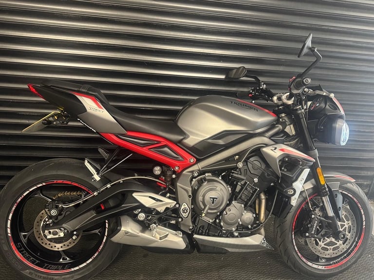 TRIUMPH STREET TRIPLE 765 R Triumph Shift Assist-Htd Grips  More