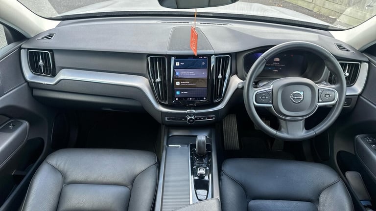 2021 Volvo XC60 2.0 B4D Momentum 5dr AWD Geartronic ESTATE DIESEL Automatic