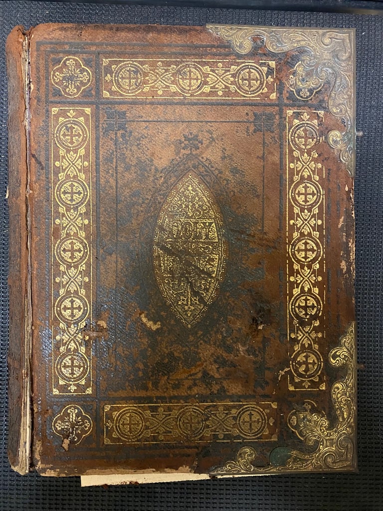 image for Rare Antique Illustrated Browns Self Interpreting Family Bible circa 1880s Very Old