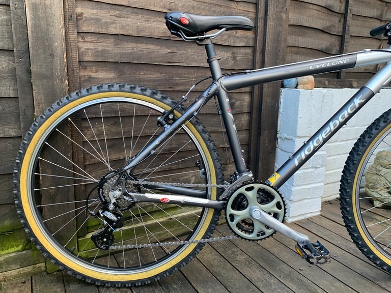 Retro Ridgeback Cyclone 26” Wheel Mountain Bike (Fully Serviced) 