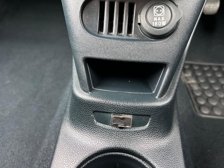 2014 Ford Ka 1.2 Studio Euro 5 (s/s) 3dr HATCHBACK Petrol Manual