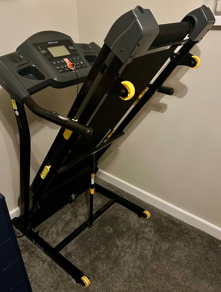 Karrimor pace running machine folding treadmill 