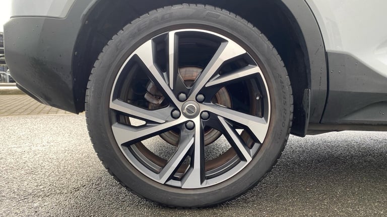 2021 Volvo XC40 2.0 B4P R DESIGN Pro 5dr Auto ESTATE PETROL Automatic