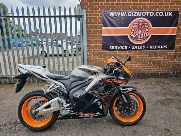 image for Honda CBR600 RR X-Ray ‘2011’ - Tidy bike - Akrapovic silencer