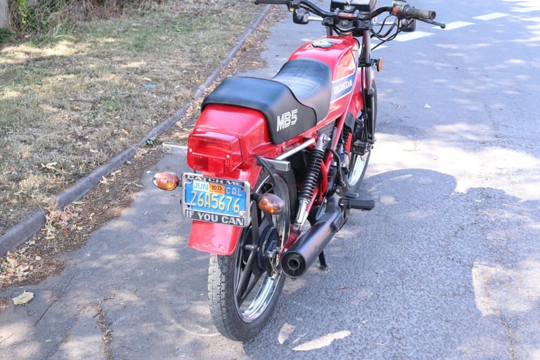 Honda MB5 MB 5 1982 Helios Red One Year Only Super Rare Bike!