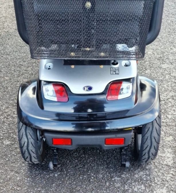 KYMCO MAXI XLS 8MPH Mobility Scooter SERVICED Excellent Condition NEW BATTERIES