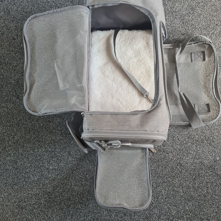 Free pet carrier 