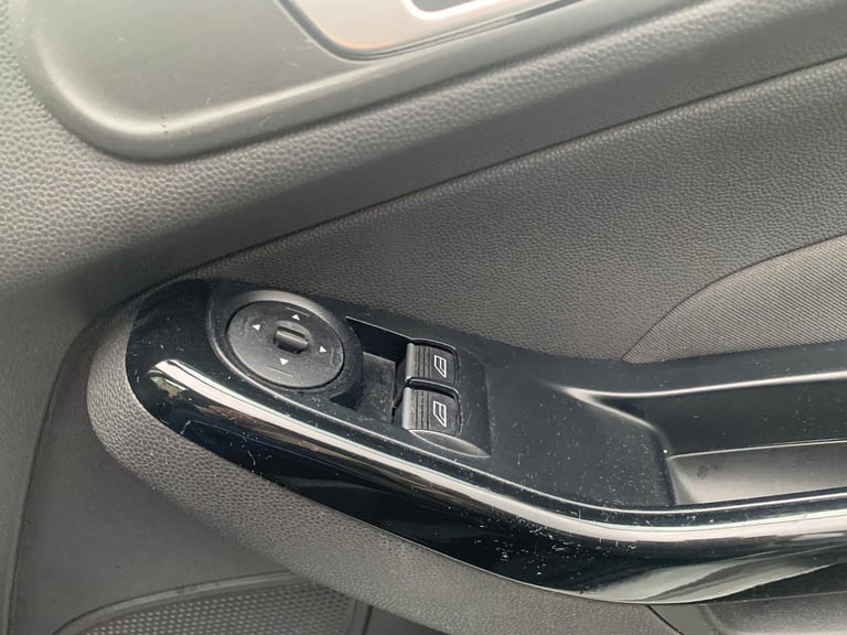 Ford, FIESTA, Hatchback, 2015, Manual, 998 (cc), 5 doors