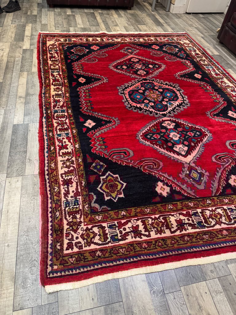 Antique handmade Persian Lilian rug 300x200 cm