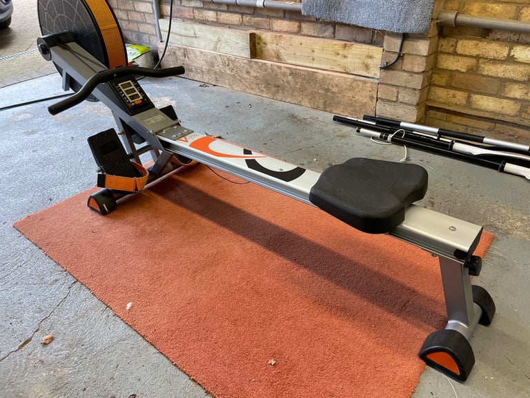 Tornado V-fit Air Rower