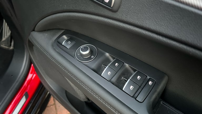 2023 Alfa Romeo Stelvio 2.0T Veloce SUV 5dr Petrol Auto Q4 AWD Euro 6 (s/s) (280 ps) SUV Petrol A...