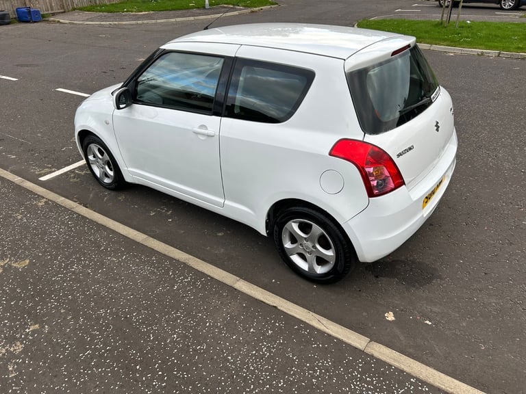 SUZUKI SWIFT 1.3 PETROL ONLY 36.000 LOW MILES MOT MARCH 26 FANTASTIC CONDITION 