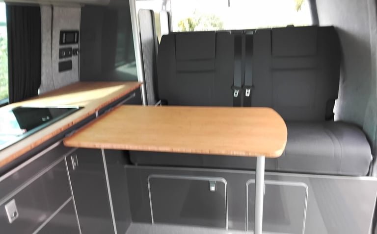 VW Transporter 140 Highline 4 berth 4 belt, top quality Camper conversion