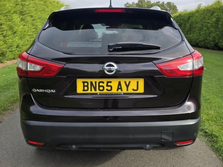 2015 Nissan Qashqai 1.2 DiG-T N-Tec+ 5dr HATCHBACK Petrol Manual