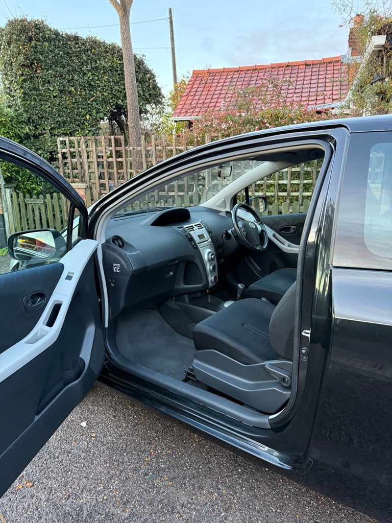 Toyota, YARIS, Hatchback, 2007, Semi-Auto, 1296 (cc), 3 doors