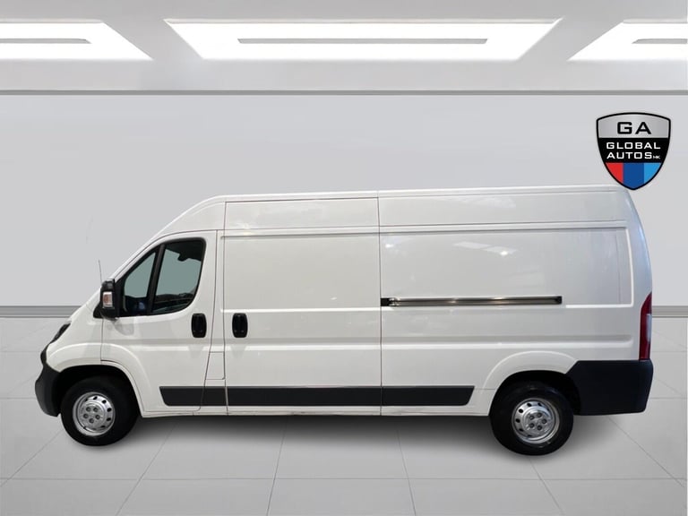 2018 Peugeot Boxer 2.0 BlueHDi 335 Professional L3 H2 Euro 6 5dr PANEL VAN Diesel Manual