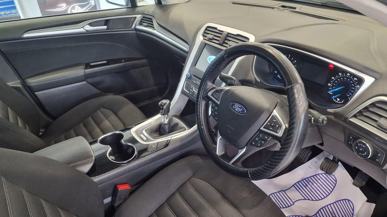 2016 Ford Mondeo 2.0 TDCi Zetec Euro 6 (s/s) 5dr HATCHBACK Diesel Manual