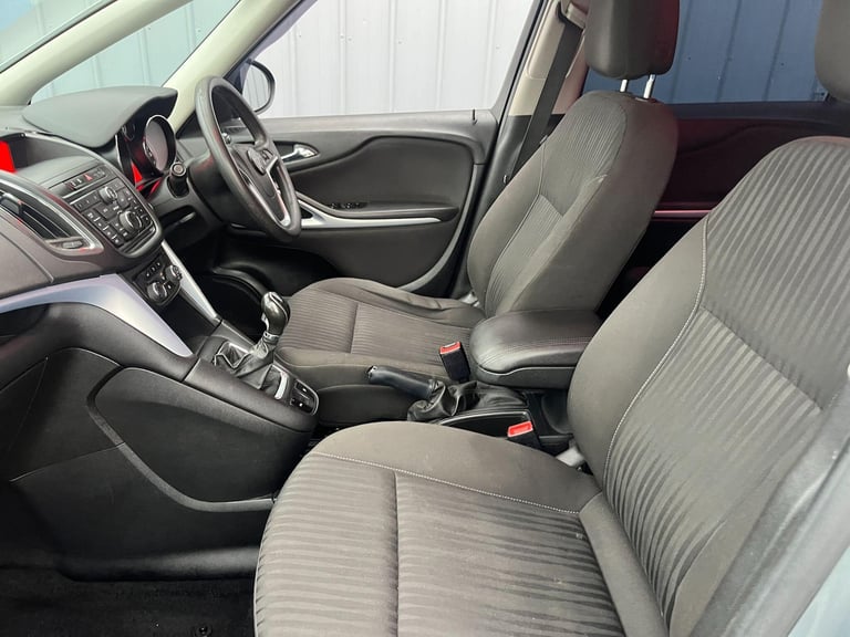 2014 Vauxhall Zafira Tourer 2.0 CDTi Exclusiv Euro 5 5dr MPV Diesel Manual