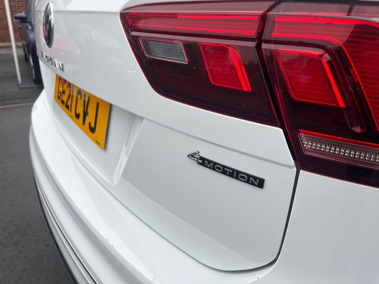 2021 Volkswagen Tiguan 2.0 TDI 4Motion R-Line 5dr DSG ESTATE DIESEL Automatic