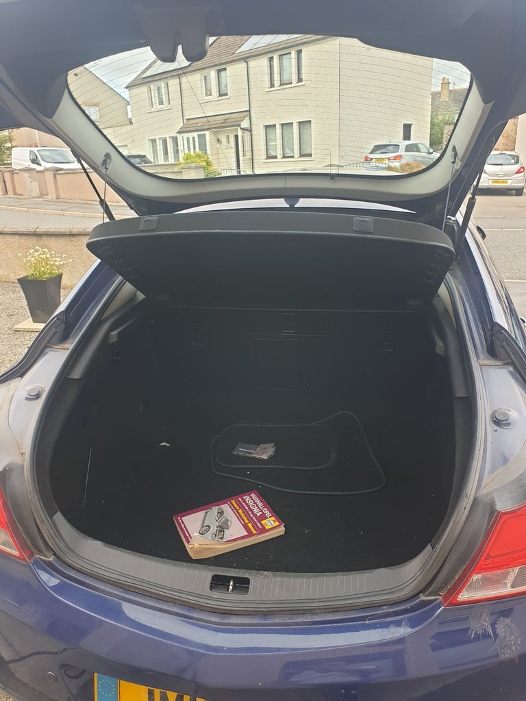 Vauxhall, INSIGNIA, Hatchback, 2012, Manual, 1956 (cc), 5 doors