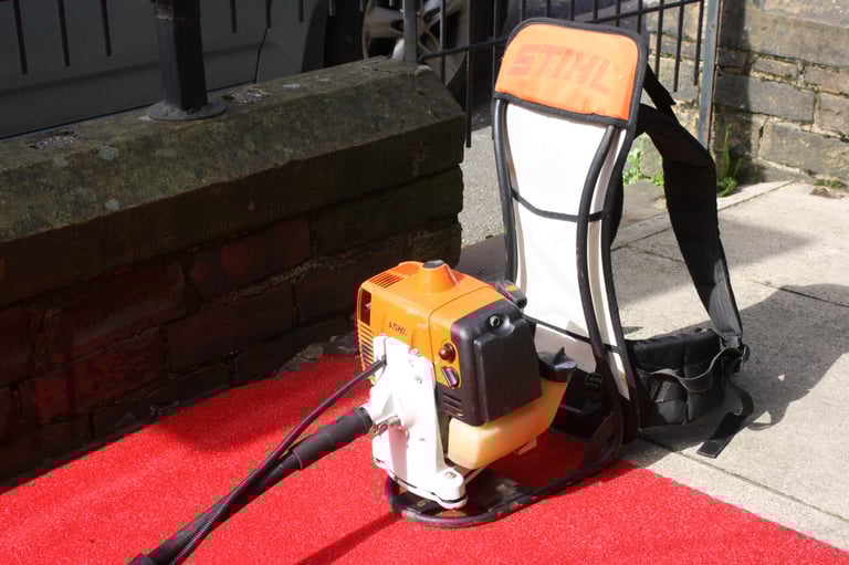 Stihl FR450 petrol backpack strimmer/brush-cutter 