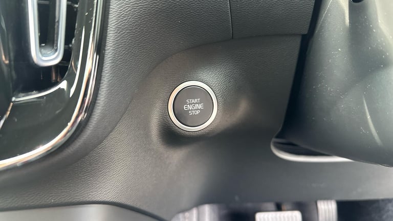 2025 Volvo XC40 2.0 B4P Plus Black Edition 5dr Auto ESTATE PETROL Automatic