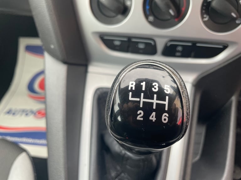 2012 Ford Focus 1.6 TDCi 115 Zetec 5dr HATCHBACK Diesel Manual