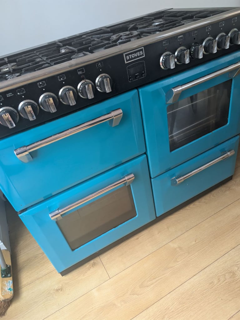 STOVES 1100 electric and GAS hob cooker 