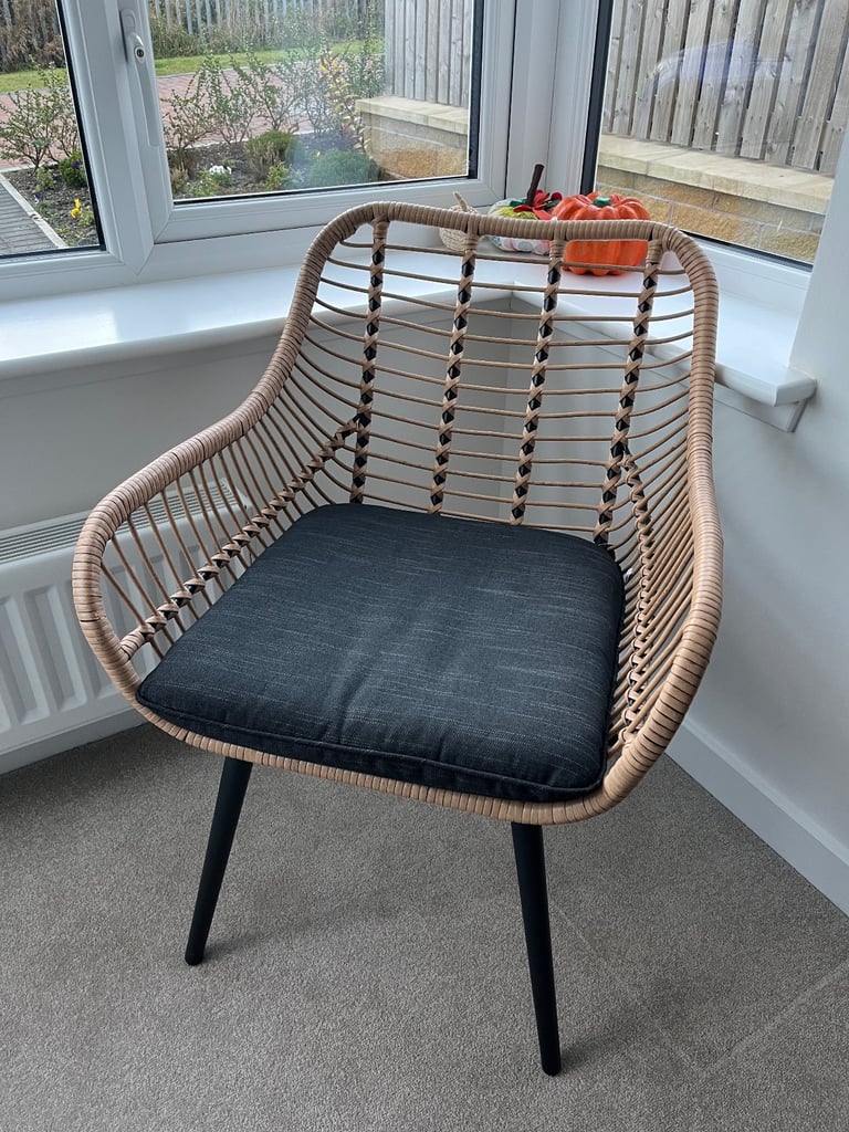 image for GoodHome B&Q Apolima Rattan Effect Armchair Excellent Condition