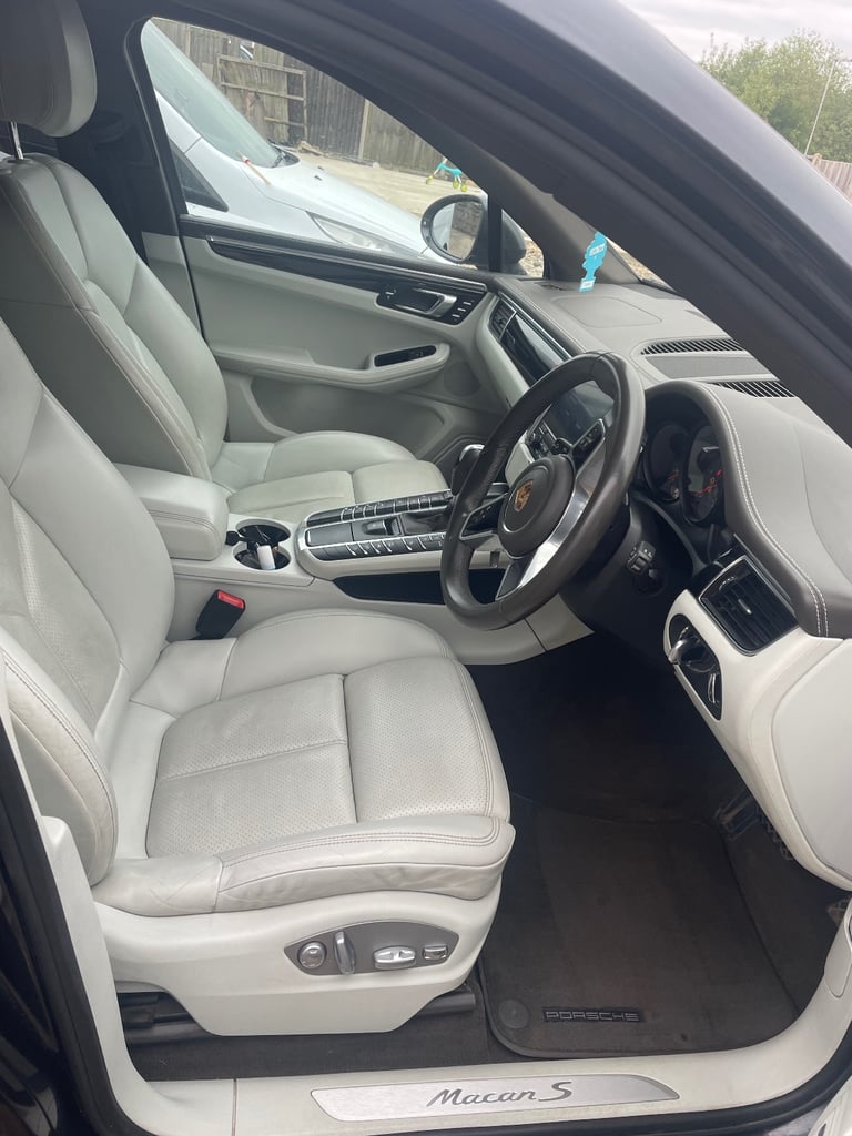 Porsche, MACAN, Estate, 2017, Semi-Auto, 2967 (cc), 5 doors
