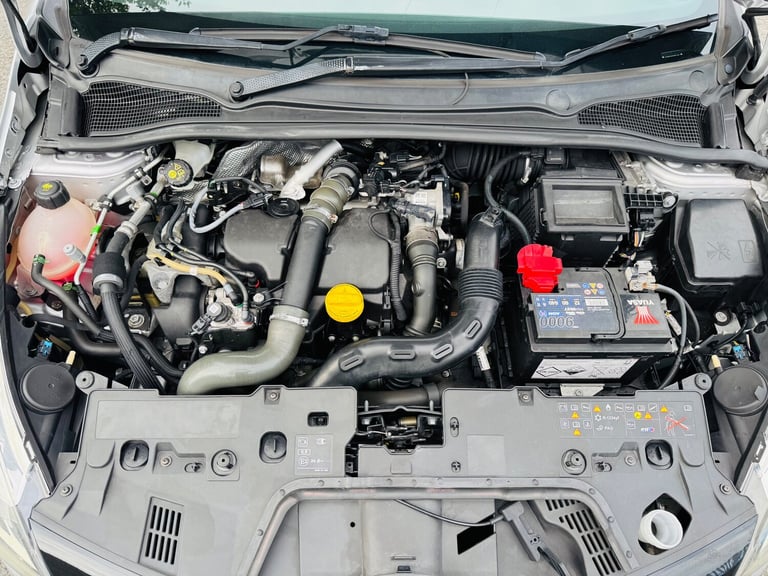 2016 Renault Clio DYNAMIQUE NAV DCI 5-Door Diesel