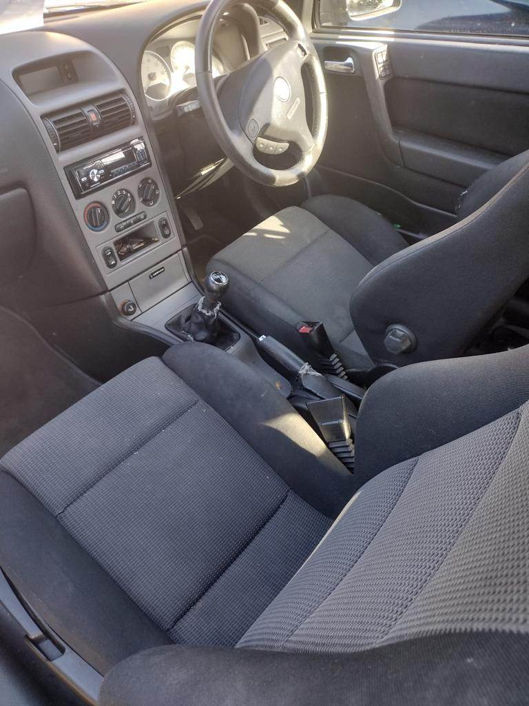 Vauxhall, ASTRA, Convertible, 2004, Manual, 1796 (cc), 2 doors