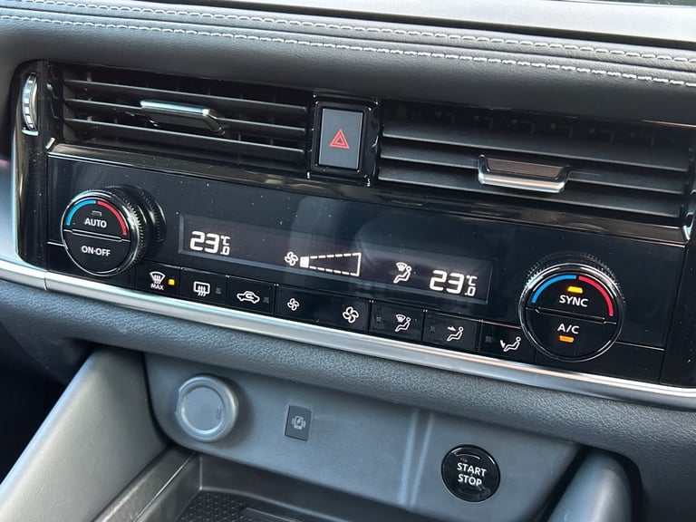 2025 Nissan Qashqai 1.5 E-Power N-Connecta 5dr Auto HATCHBACK PETROL/ELECTRIC Automatic