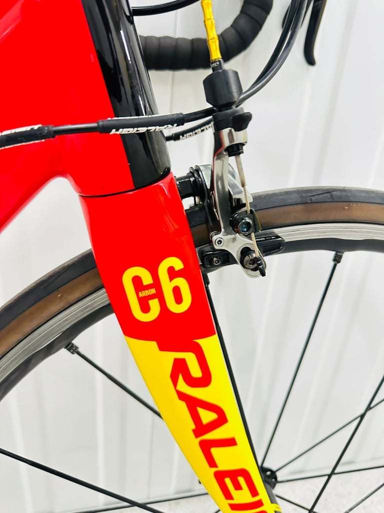 RALEIGH TEAM MILITIS Size/M Full Carbon Road Bike 